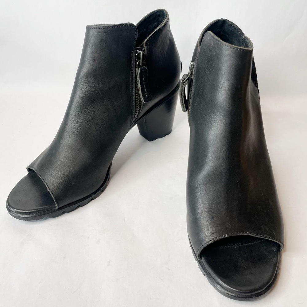 Sorel Nadia Black Leather Peep Toe Ankle Booties Size 11